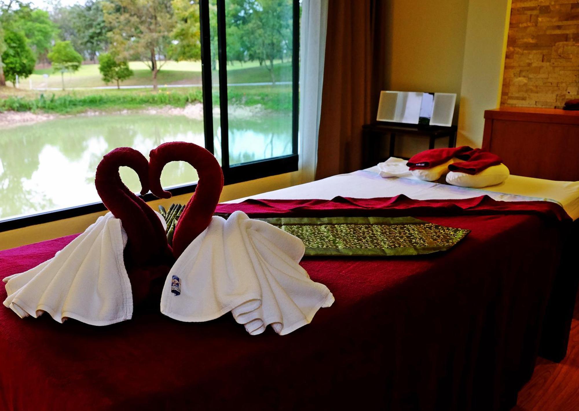 Mae Jo Golf Resort & Spa Banszanszaj Kültér fotó